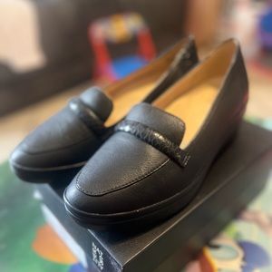Naturalizer Leather Shoes